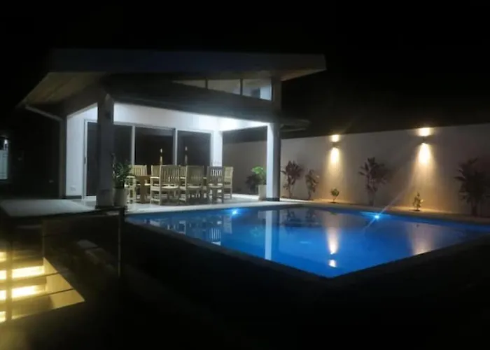 New Hill Top Home With A Beautiful Tropical View *