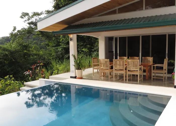 New Hill Top Home With A Beautiful Tropical View Hébergement de vacances