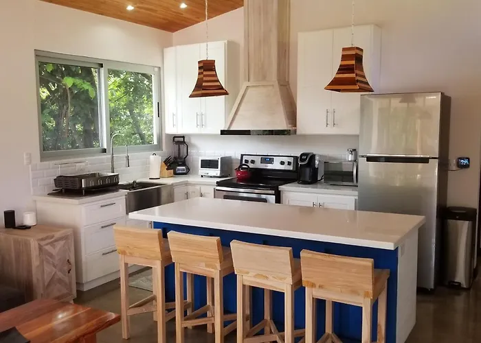 New Hill Top Home With A Beautiful Tropical View *